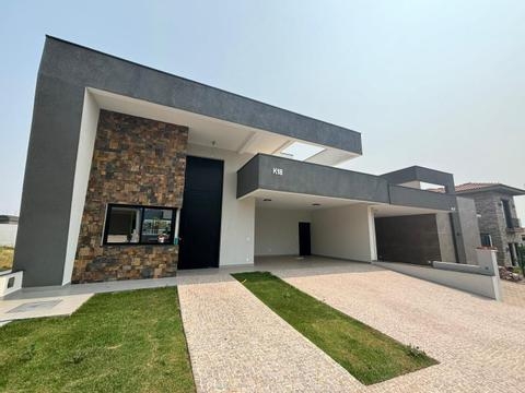 Casa à venda e para locação 3 suítes Roncáglia