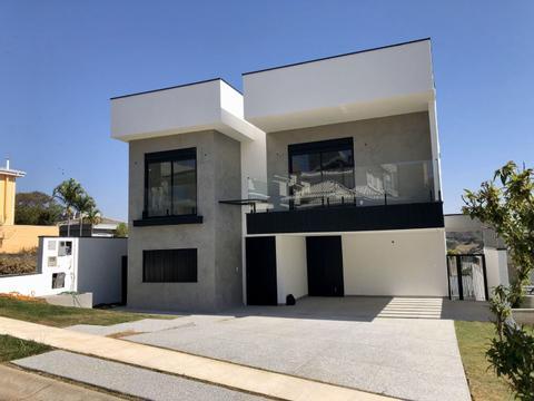 Casa com 4 Suítes no Parque das Quaresmeiras